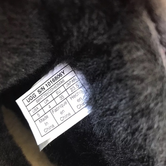 Ugg Australia Fabian Youth Genuine Suede and Shearling Booties Boots Size 5 - Picture 7 of 10